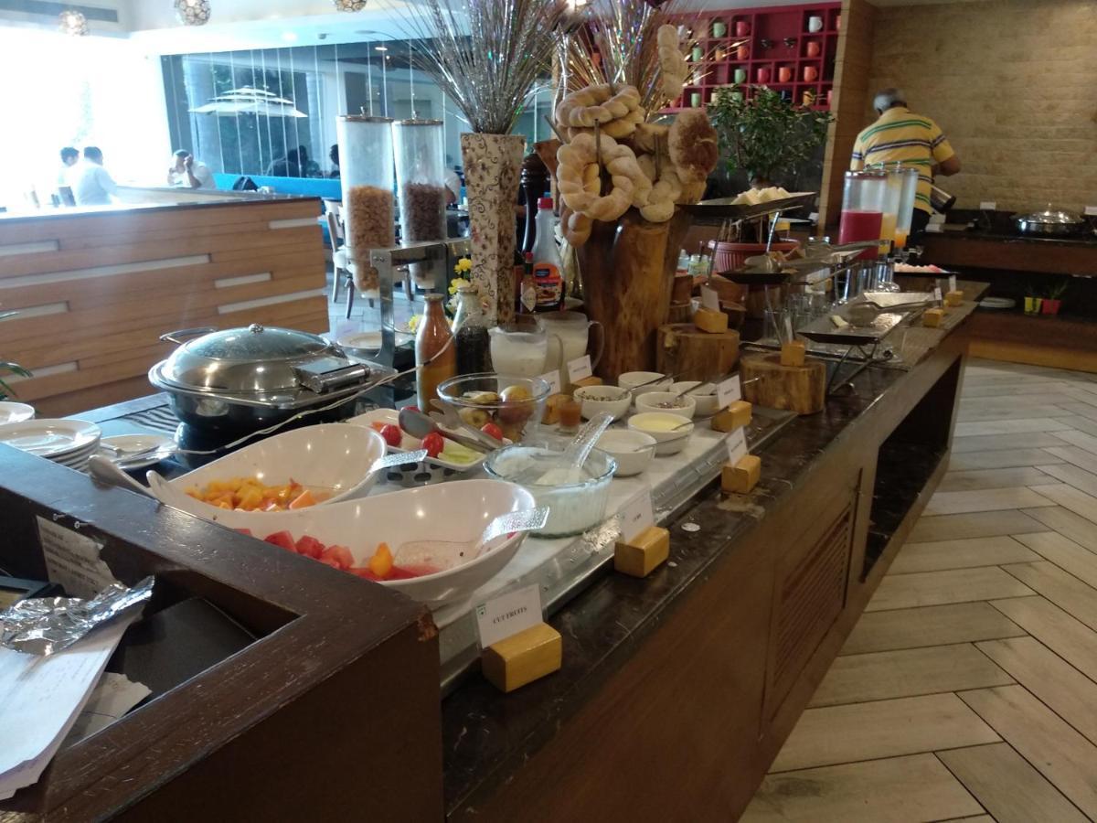 Country Inn & Suites By Radisson Jammu Exterior foto