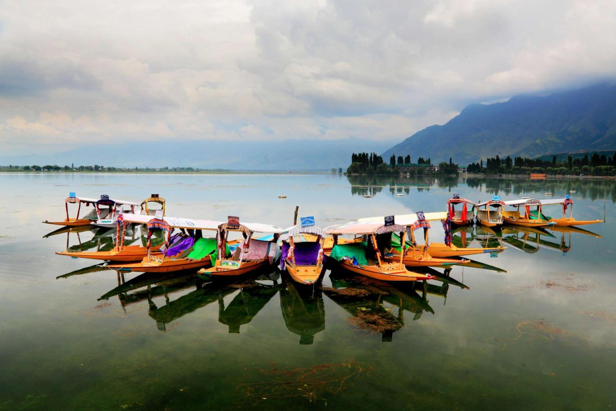 Country Inn & Suites By Radisson Jammu Exterior foto