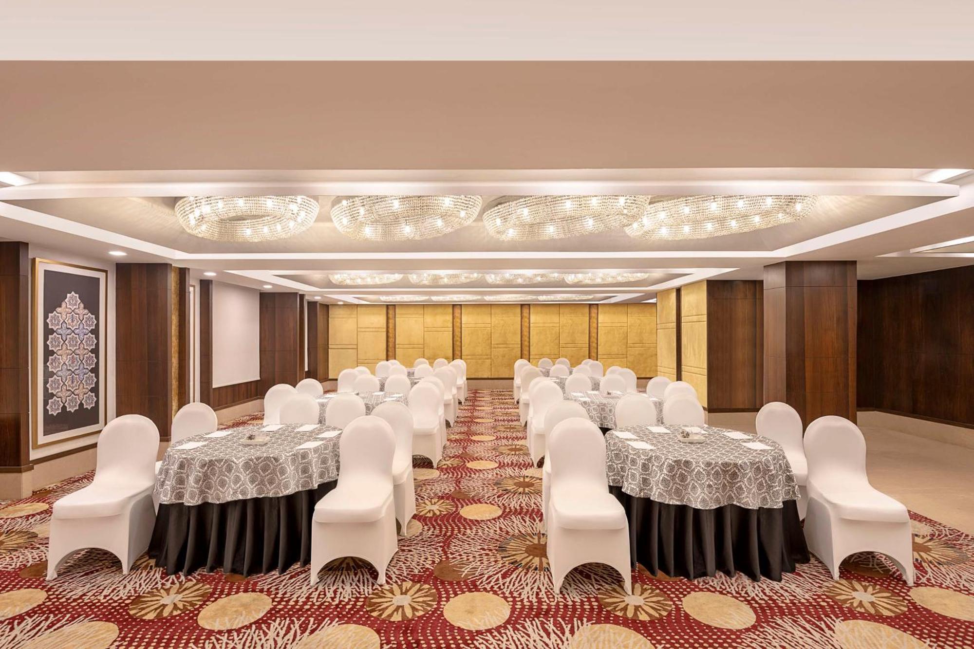 Country Inn & Suites By Radisson Jammu Exterior foto