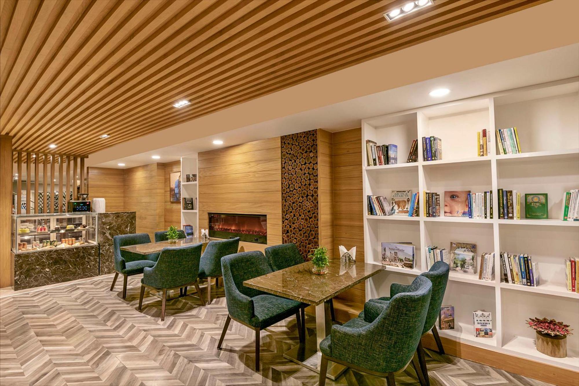 Country Inn & Suites By Radisson Jammu Exterior foto
