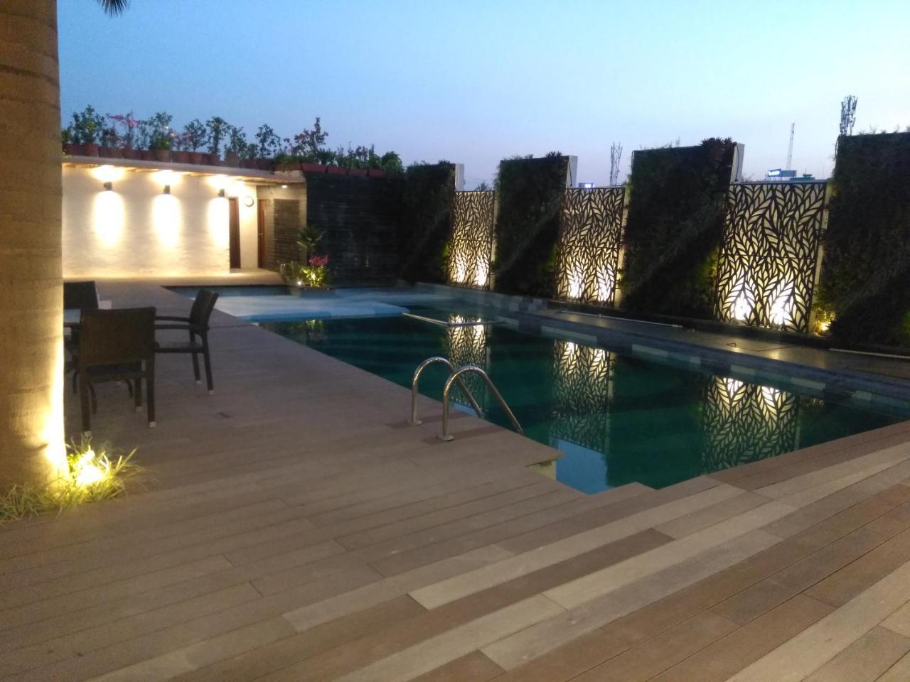 Country Inn & Suites By Radisson Jammu Exterior foto