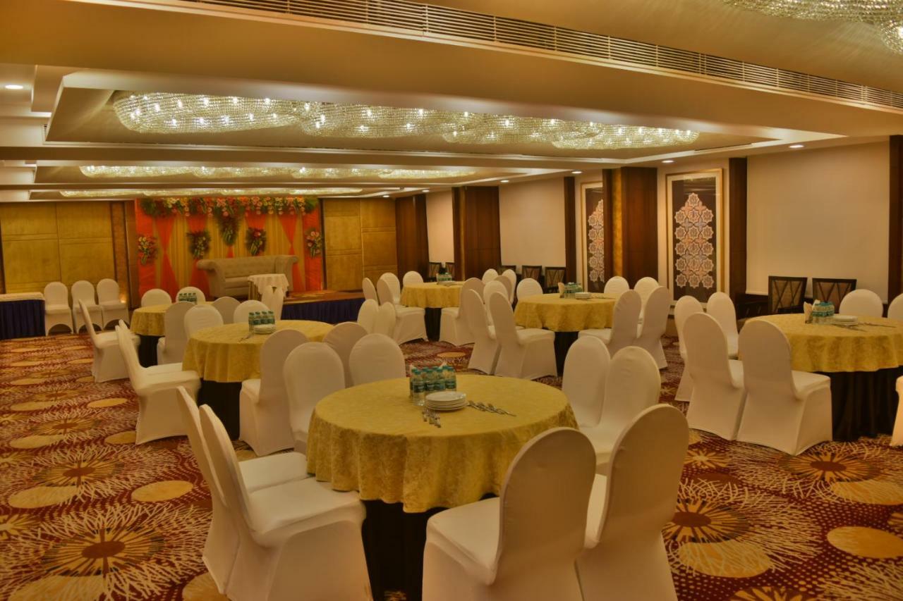 Country Inn & Suites By Radisson Jammu Exterior foto