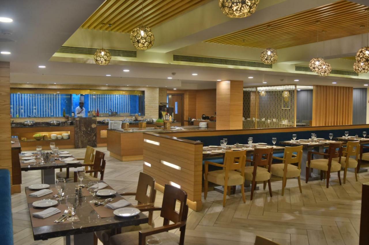 Country Inn & Suites By Radisson Jammu Exterior foto