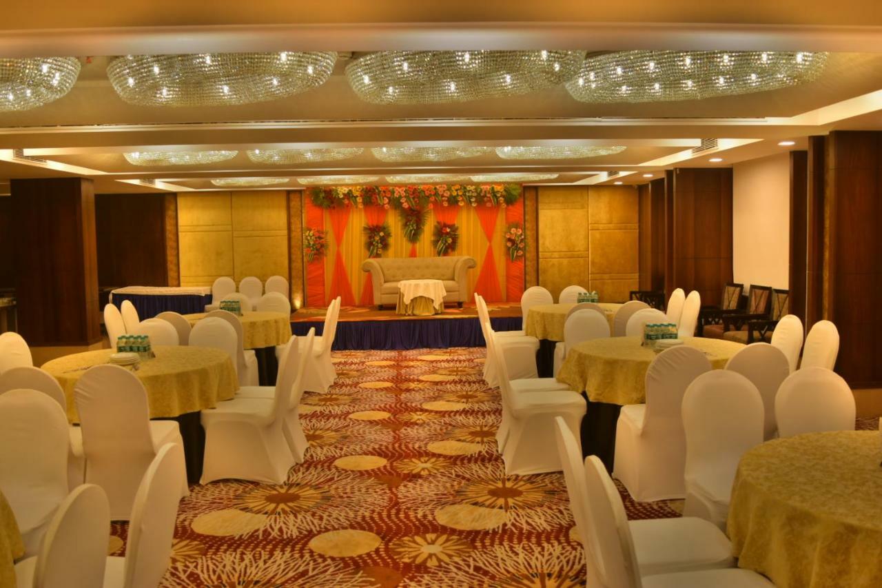 Country Inn & Suites By Radisson Jammu Exterior foto