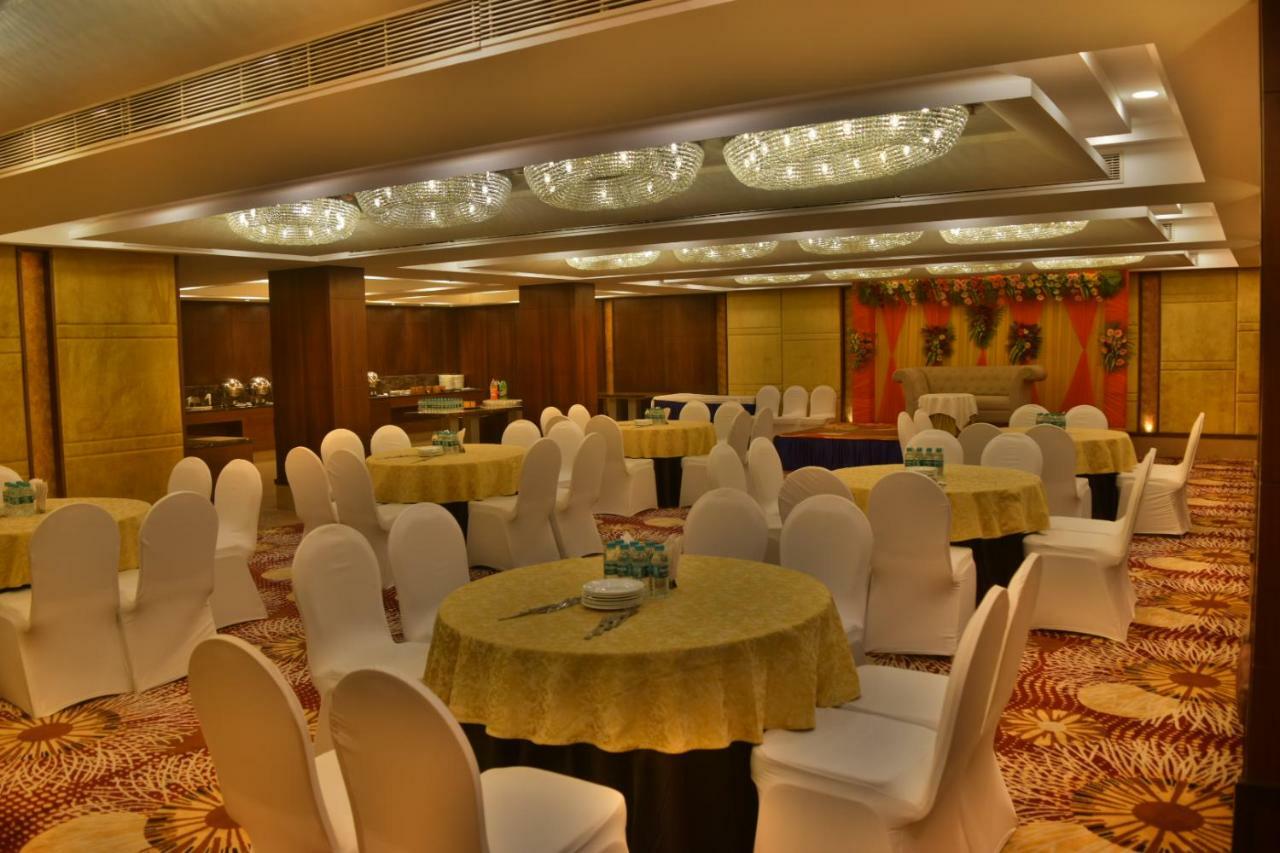 Country Inn & Suites By Radisson Jammu Exterior foto